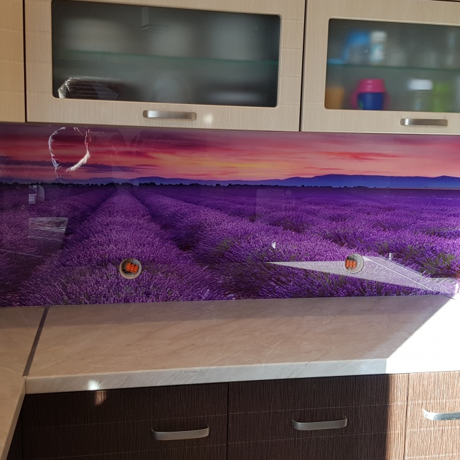 Szklane panele kuchenne zamiast płytek