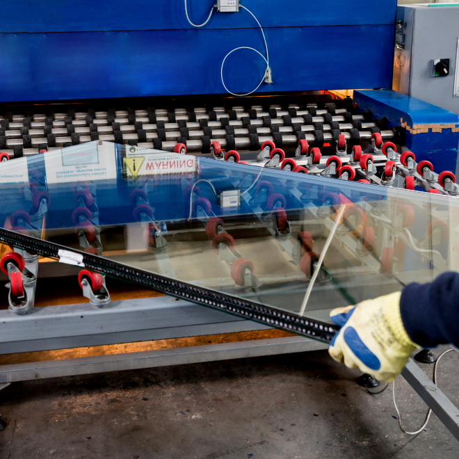 Hartowane szkło – bezpieczeństwo i wytrzymałość na najwyższym poziomie | Jak Szkło – oddziały na Śląsku, Dolnym Śląsku i Kujawsko-Pomorskim